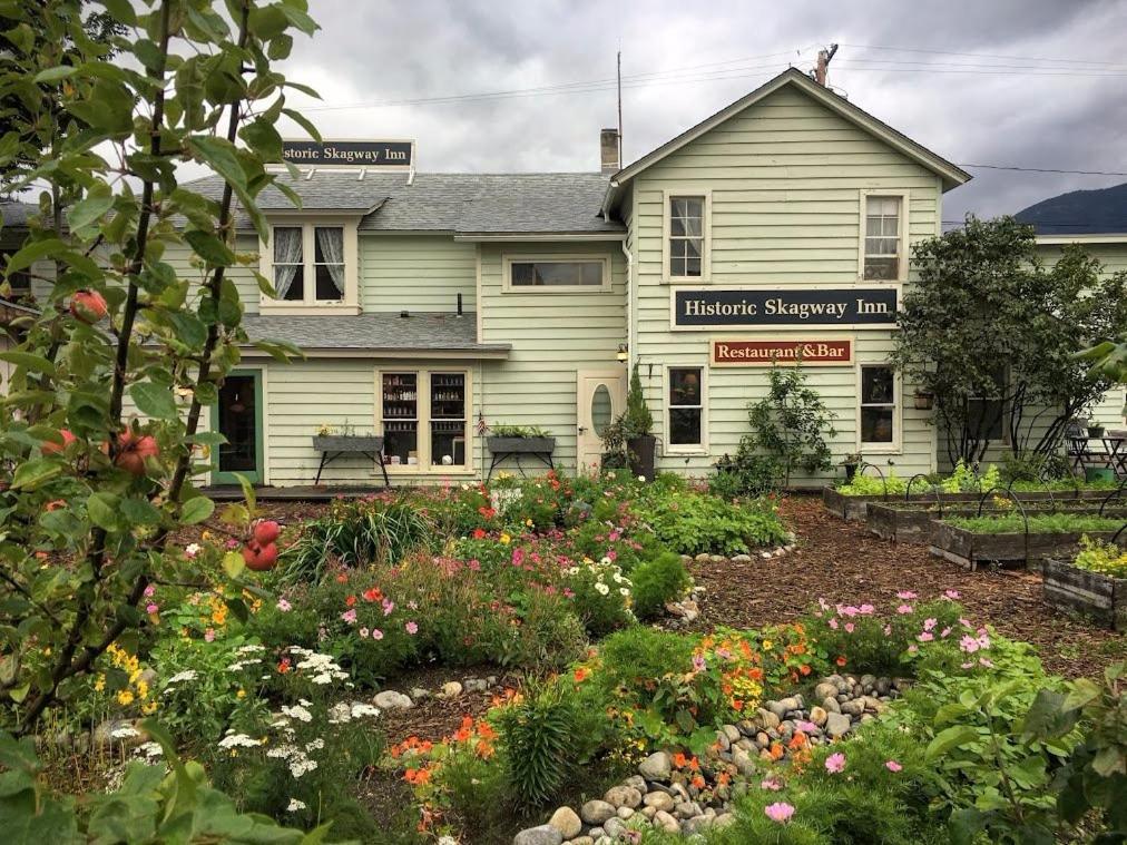 Historic Skagway Inn Buitenkant foto