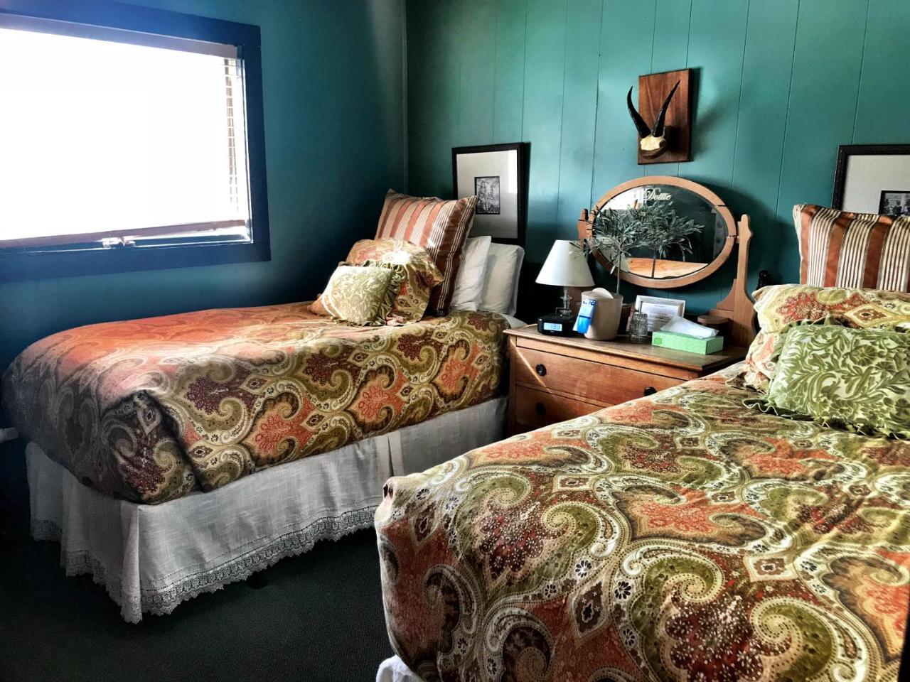 Historic Skagway Inn Buitenkant foto